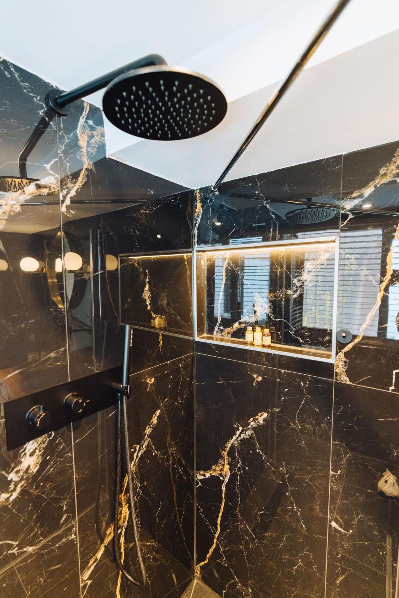 Lok Historics Luxury Art-Inspired Loft In Historic City Centre! Haarlem Exterior photo